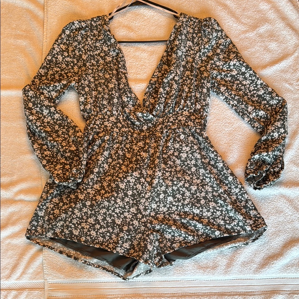 Lulu’s Dark Green and Floral Long Sleeve Backless Romper